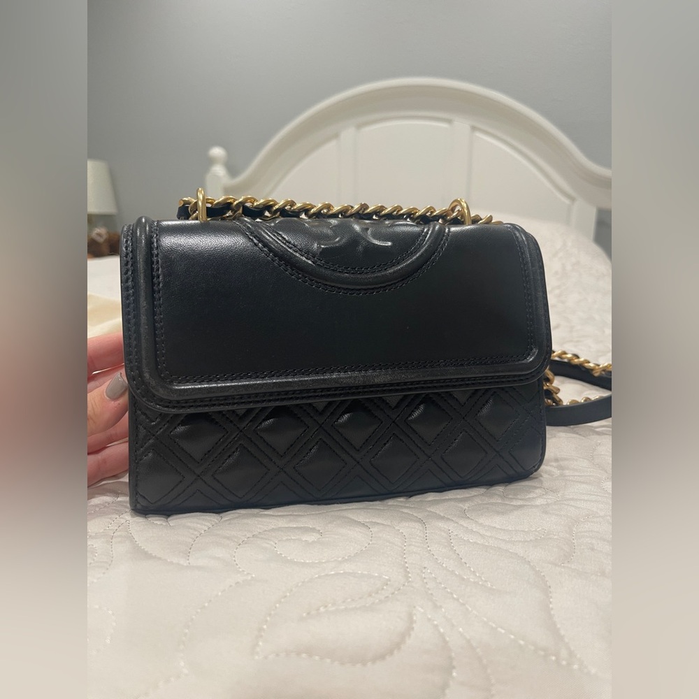 Tory Burch cross body/shoulder bag! AUTHENTIC